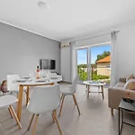 Paliska Apartament *